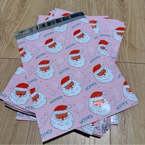 75 Count. 10x13” Santa Claus Holiday Polymailers